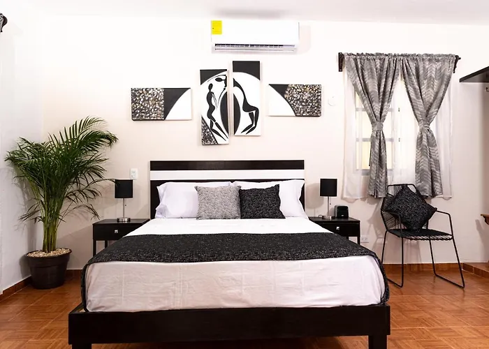Santa Fe Studios And Suites Cancún